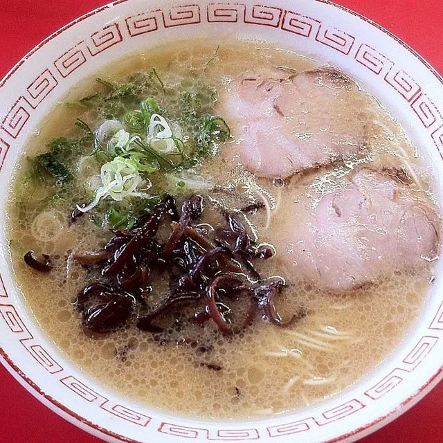 とんこつラーメン|Yas Nakさん