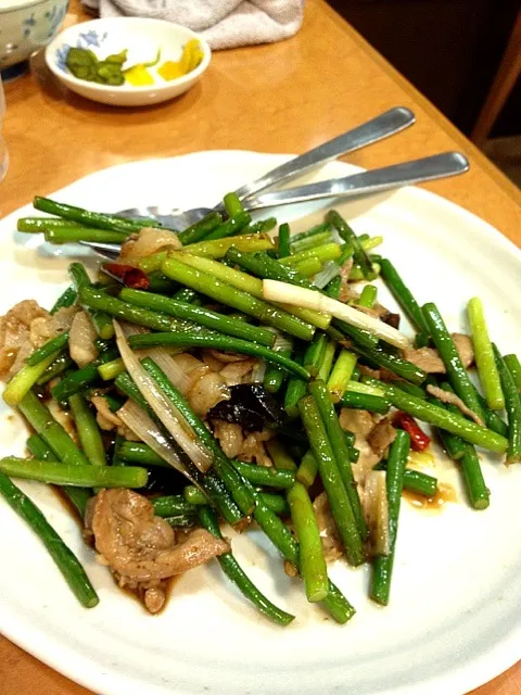 ニンニクの芽と豚肉炒め|なおさん