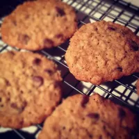 Snapdishの料理写真:Oat and chocolate chip cookies.|Meredith Carltonさん