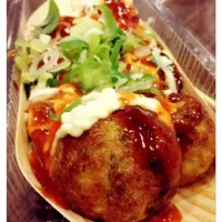 Snapdishの料理写真:Gindaco Takoyaki|Anya Renoirさん