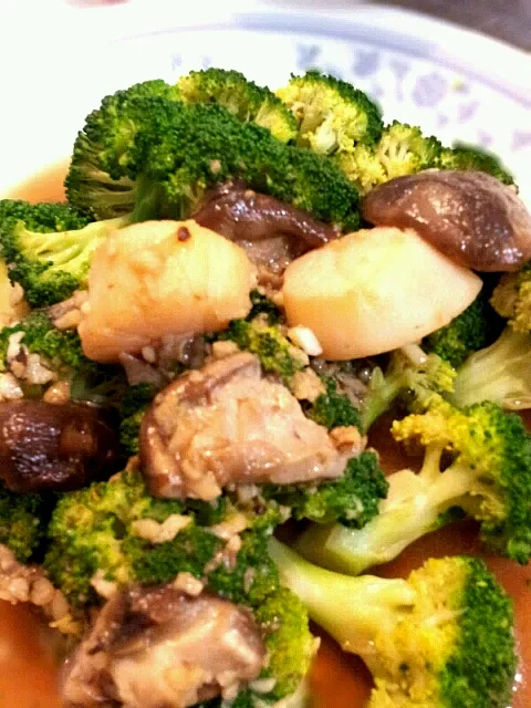 stir fry broccoli with scallop and mushroom|kelly limさん