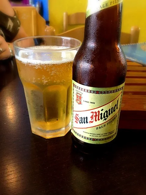 Snapdishの料理写真:San miguel pale pilsen|Yoku kuu kyaku daさん