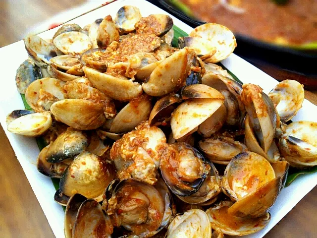 clams with chilli|kelly limさん