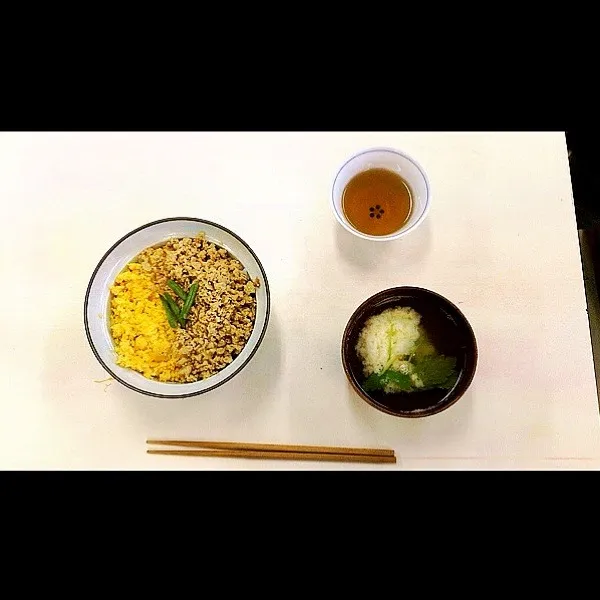 Snapdishの料理写真:調理実習＊三色丼|ちぃさん