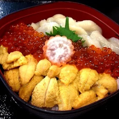 三色丼|Kemonoさん