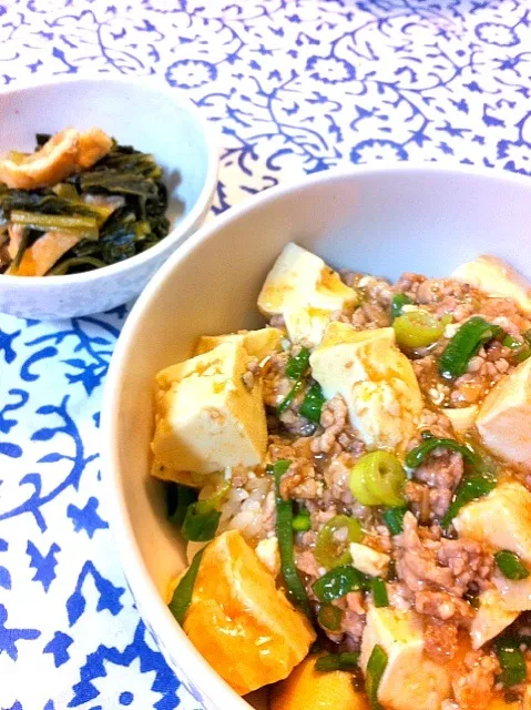 麻婆丼と小松菜の煮浸し|🌀さん