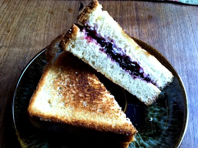 Blueberry and Goat Cheese Sandwich|Jagath De Silvaさん