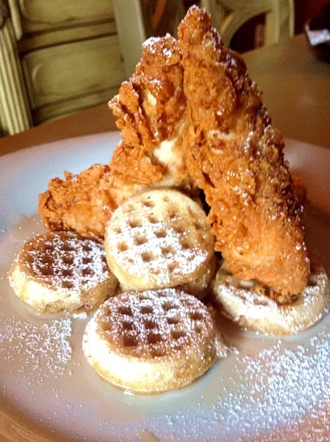 Chicken and Mini Waffels❤|Taste-New Americanさん