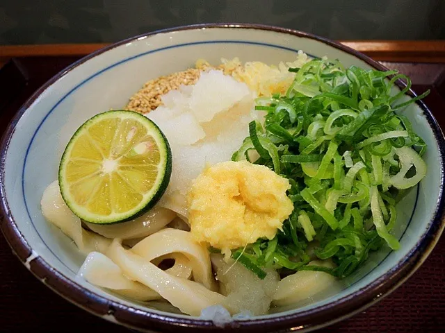 おろしすだちうどん|マハロ菊池さん