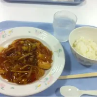 Snapdishの料理写真:野菜たっぷり豆腐ハンバーグ|akihoさん