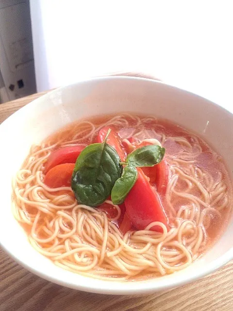 Snapdishの料理写真:トマトラーメン|misa araiさん