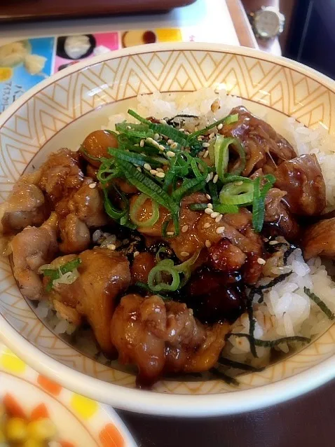 すき家のやきとり丼|プラムてつ。さん