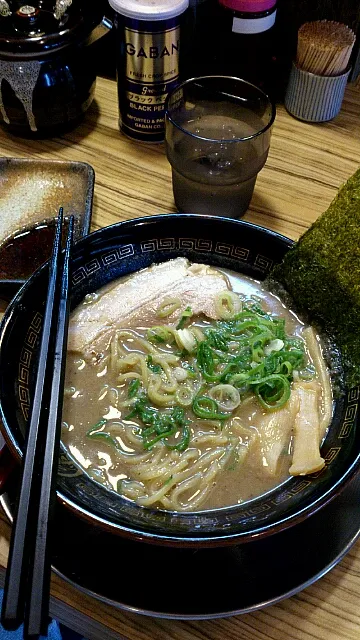 豚骨ラーメン|ミスタートマトさん