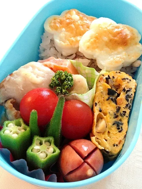 Snapdishの料理写真:チキンのクリーム煮弁当|ゆうきさん