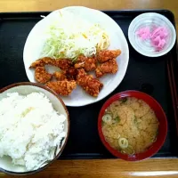 Snapdishの料理写真:豚唐揚げランチ|小川徹さん