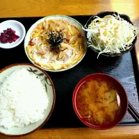 Snapdishの料理写真:カツ煮ランチ|小川徹さん