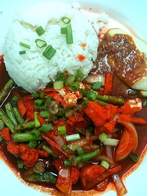 nasi ayam merah|Ahmad Nazri Mohamed Naimさん