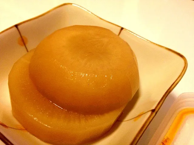 Snapdishの料理写真:大根のコンソメ煮|azunyanさん