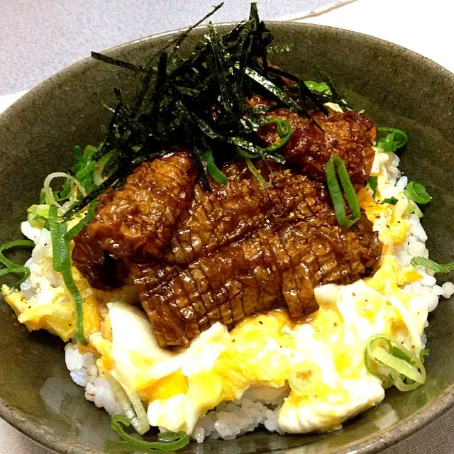 うなぎの蒲焼き風ちくわ丼|きんたさん