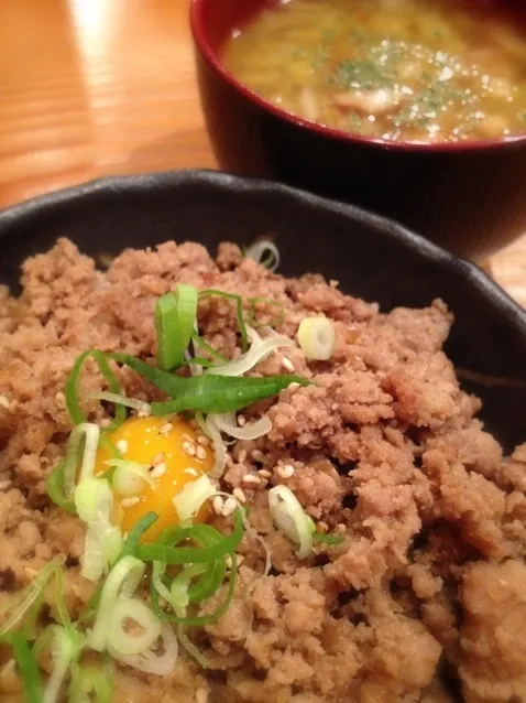 まかない☆豚そぼろご飯と野菜たっぷりスープ♡|あやさん