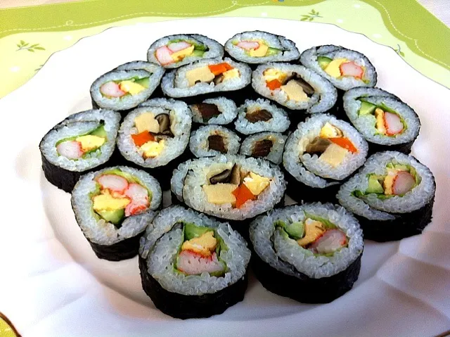 maki sushi|twittz twittzyさん