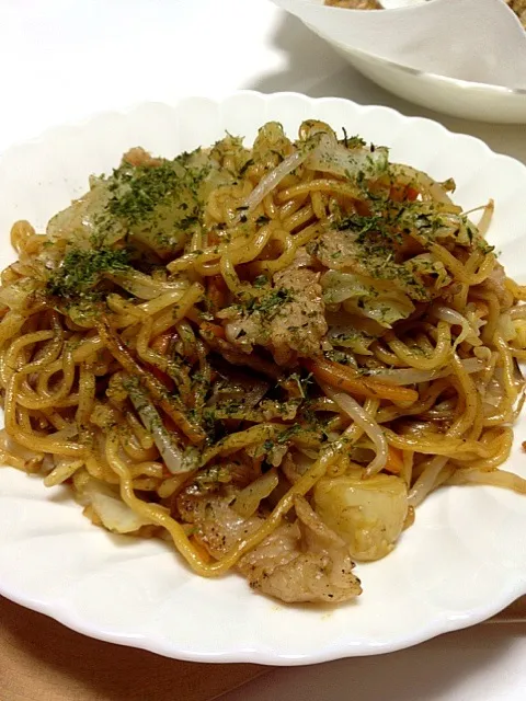 Snapdishの料理写真:旦那が作った焼きそば|にんこさん