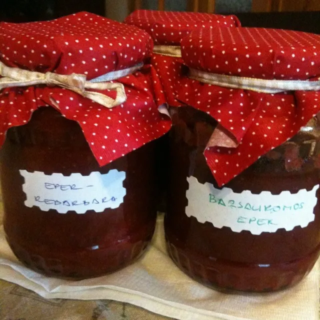 strawberry-rhubarb and basil-strawberry jam|ganterklariさん