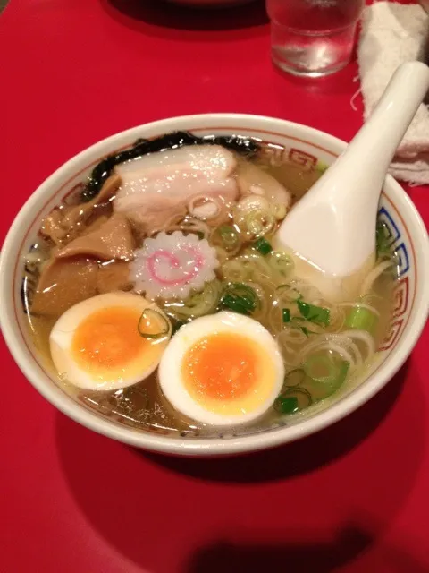 Snapdishの料理写真:かもめ食堂 潮ラーメン|さなえさん