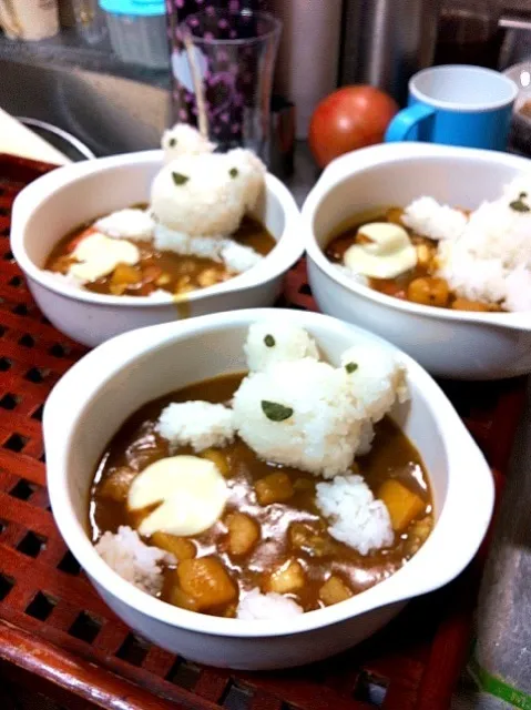 Snapdishの料理写真:梅雨らしく、かえるカレー だよ(^-^)/|かーちゃんさん