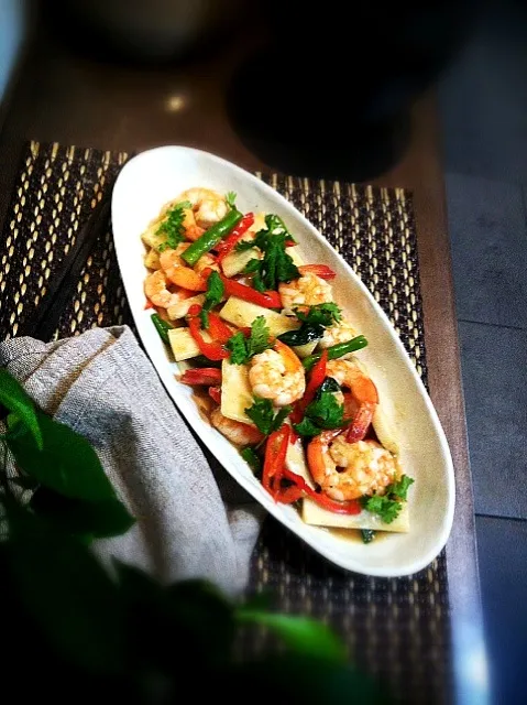 stir fry prawn and heart of palm with thai basil|rick chanさん