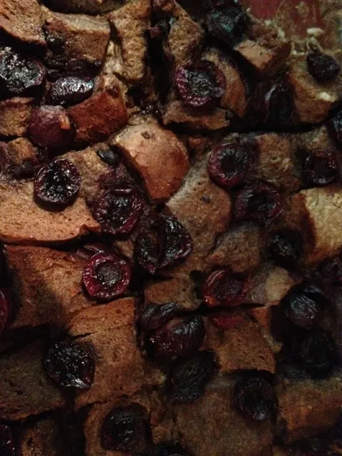 Chocolate Cherry Sour Dough Bread Pudding|http://melissasmenu.wordpress.com/さん