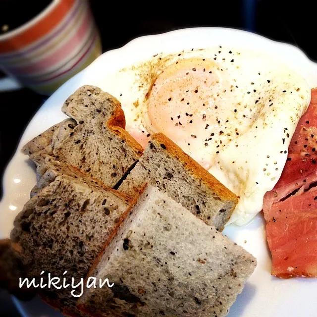 朝ご飯ですよー♡|みきやん☺︎さん