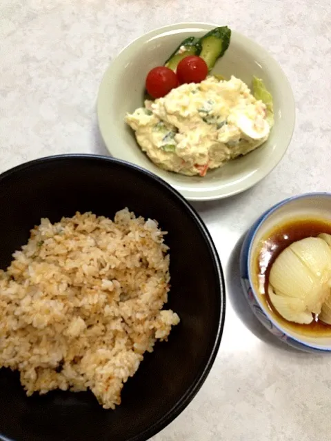 炒飯、玉ねぎ、ポテサラ|かまさん