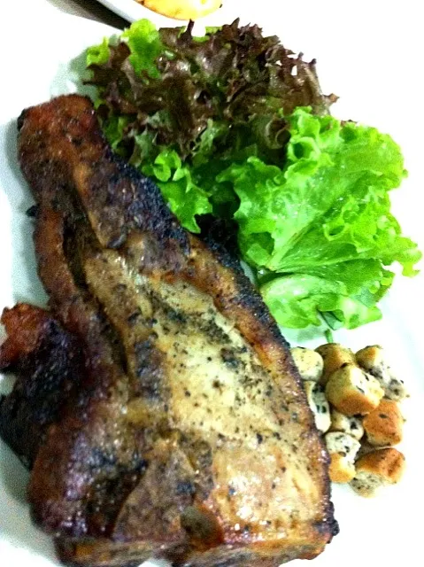 Snapdishの料理写真:black pepper pork chop|Issara. 🍴さん