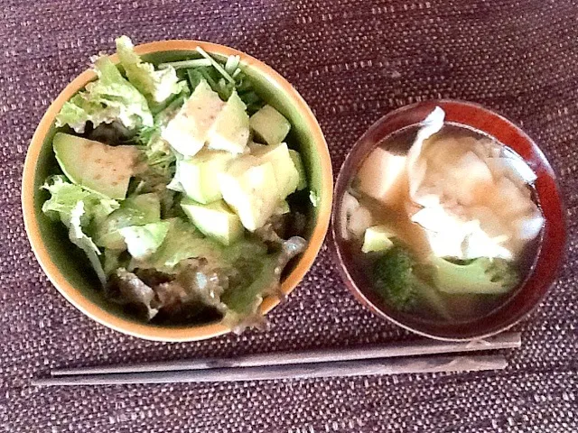 wonton soup abd salad|Kirsten Adachiさん