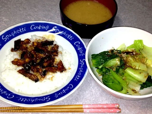 うな丼•小松菜おひたし•味噌汁|うるしちかさん