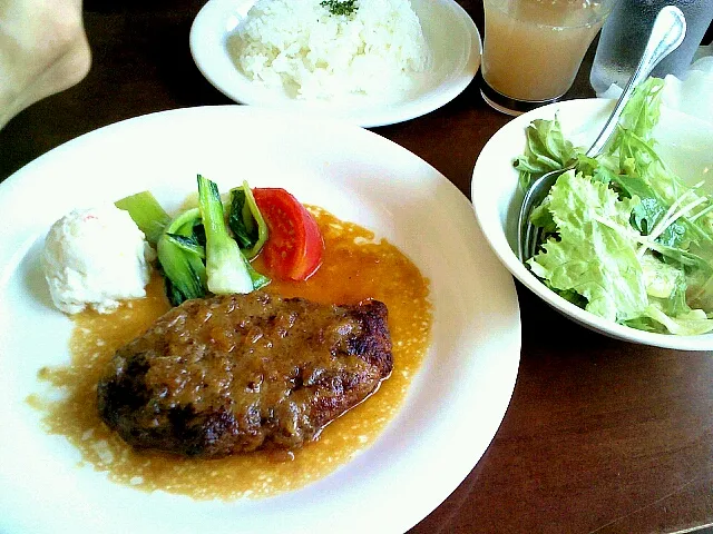 ハンバーグランチ|前田貴子さん