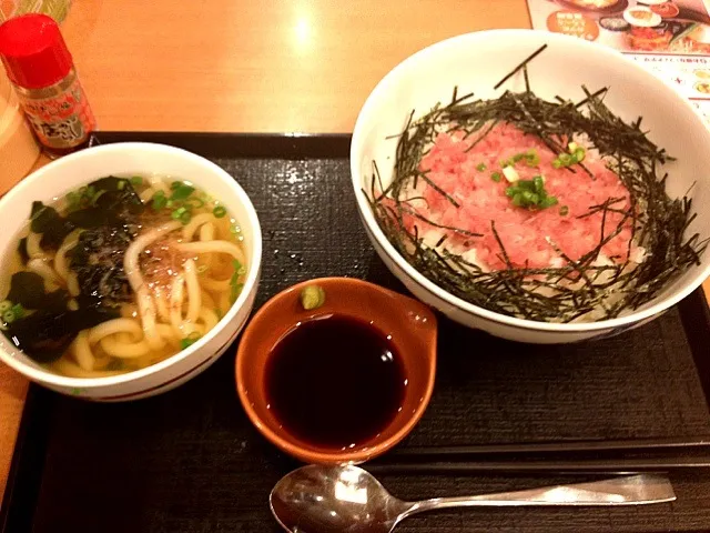 Snapdishの料理写真:マグロたたき丼|りえさん