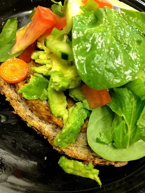 open faced whole wheat avocado, salad and veggie pattie sandwich|andreea torjescuさん