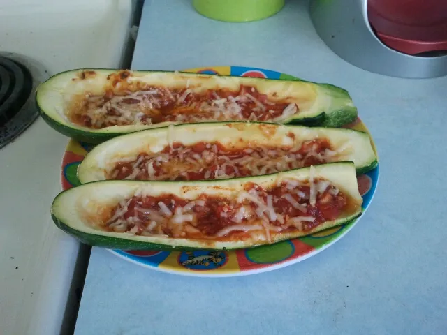 Snapdishの料理写真:Zucchini boats|irisさん