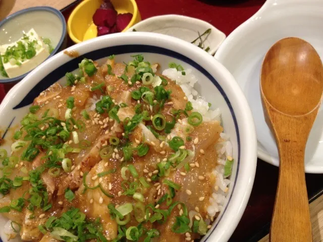 鯛の胡麻だれ丼|wataricaさん