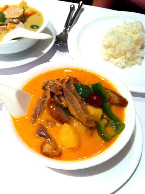 Red Duck Curry with Pineapple & Grapes|Amanda Gardnerさん