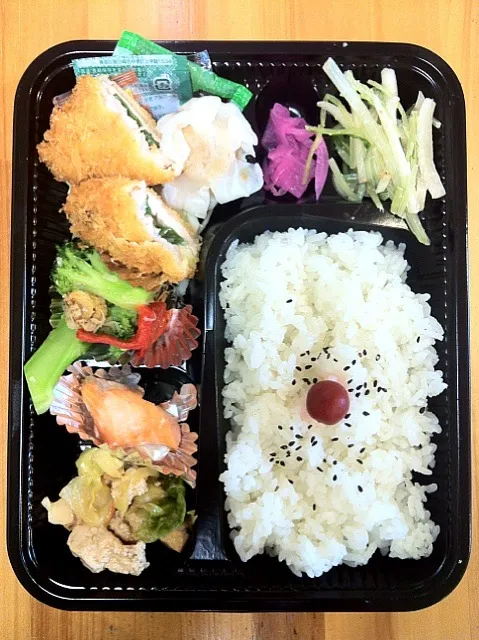 日替わり幕の内弁当|たんぽぽ娘さんさん