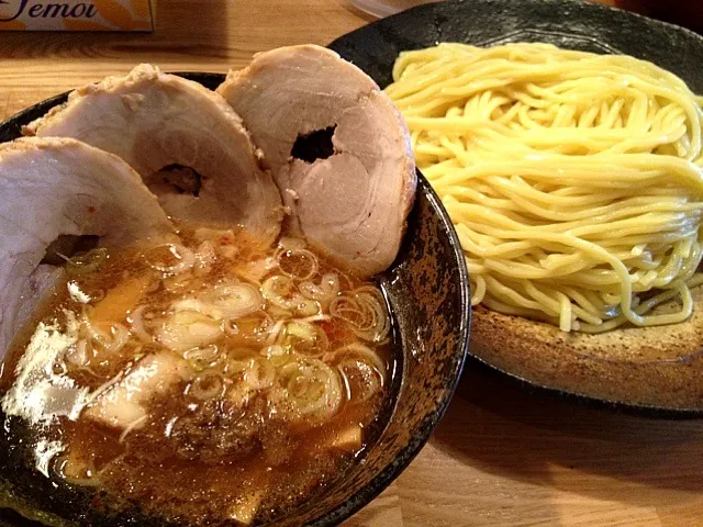 Snapdishの料理写真:半チャーシュー つけ麺|高橋さん