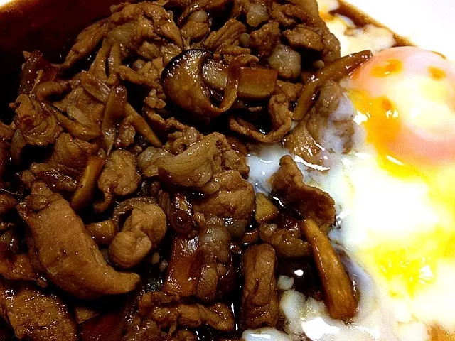 タレだく笑 エリンギと豚肉の生姜焼き|moe;)さん