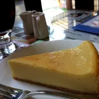 Snapdishの料理写真:ミカド珈琲のチーズケーキ|瑠璃さん