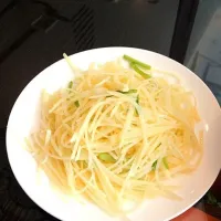 Snapdishの料理写真:酸辣土豆丝没有辣的…|大梦 道森さん