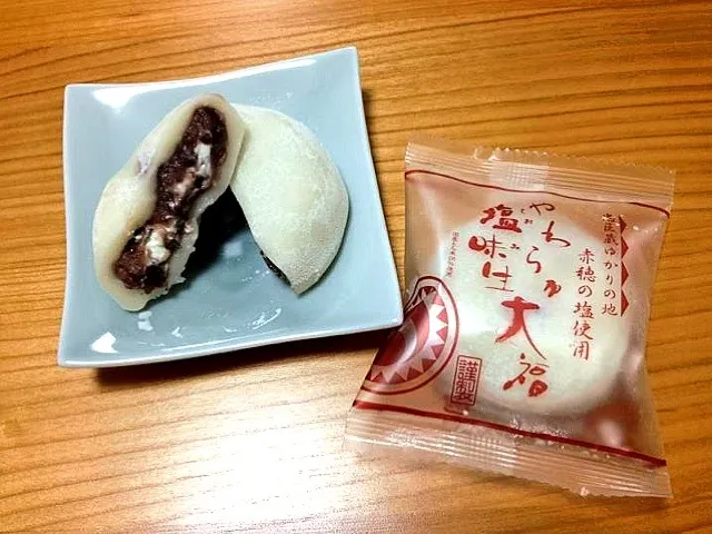 Snapdishの料理写真:やわらか塩味生大福|つぐみさん