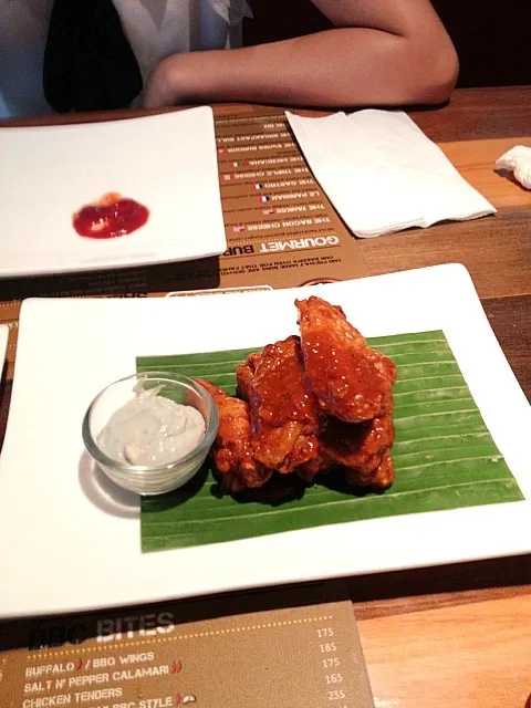 bufflo wings with blue cheese dip|😜🍟🍘🍚🍣💂🍝i like to eatさん