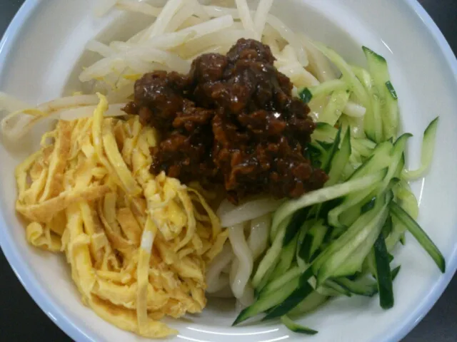 調理実習  肉味噌うどん|シママツサヤカさん